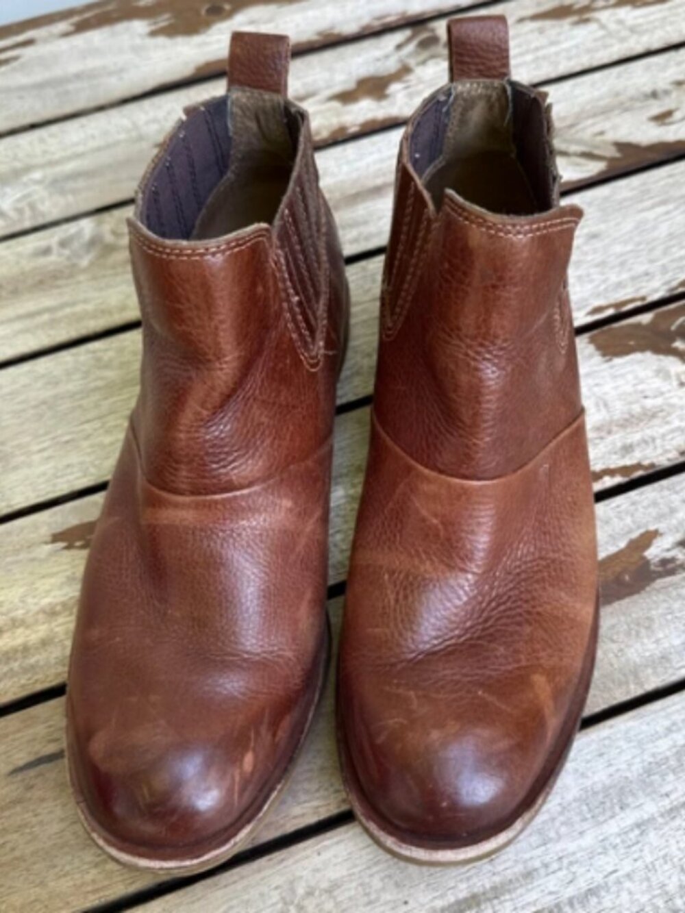 Women’s brown leather bootie’s